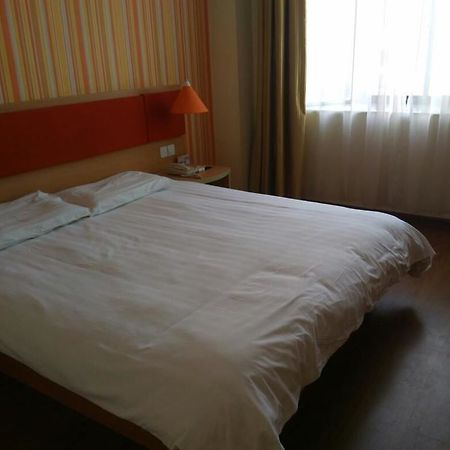 Home Inn Цзясин Экстерьер фото