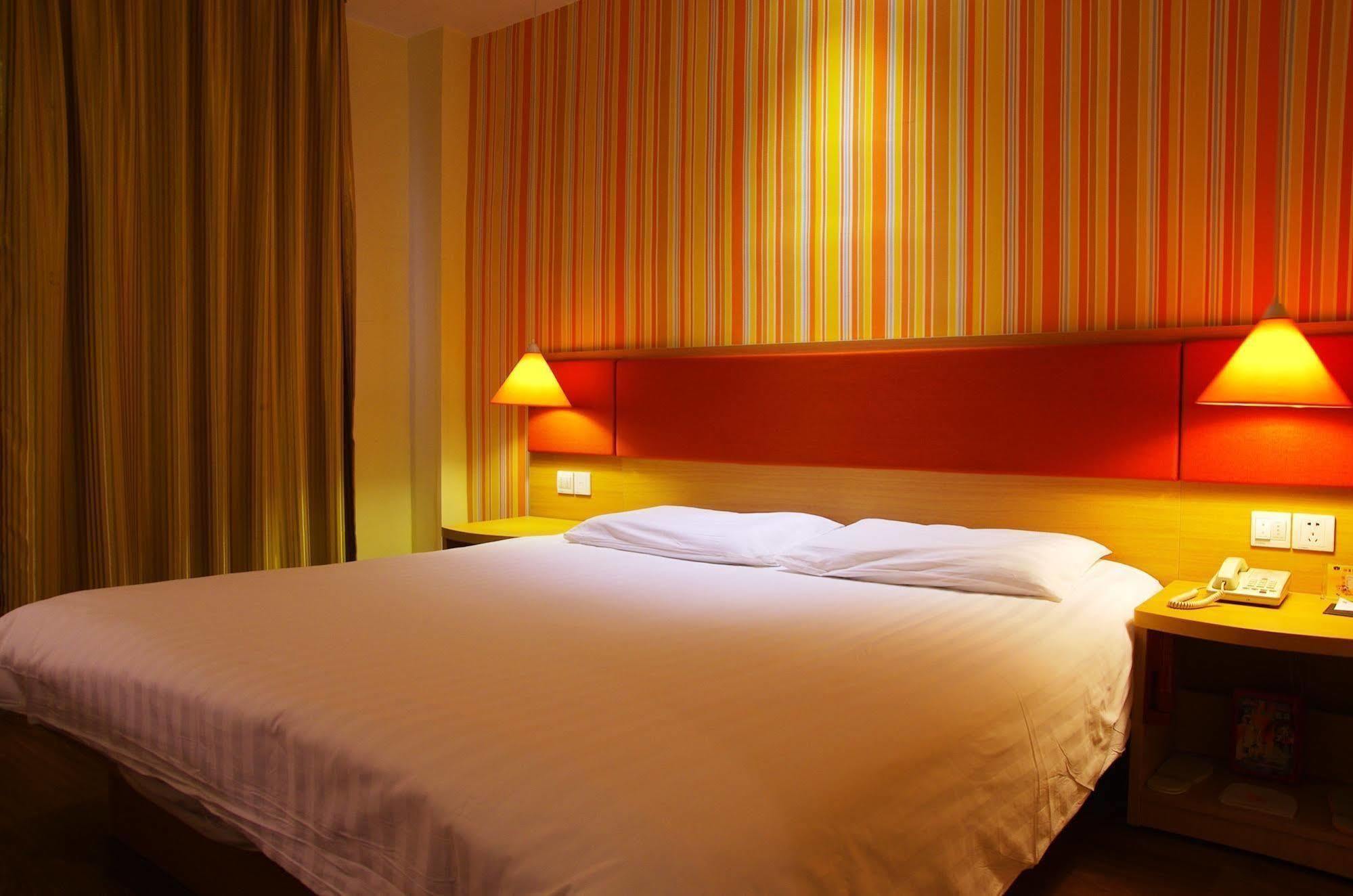 Home Inn Цзясин Экстерьер фото